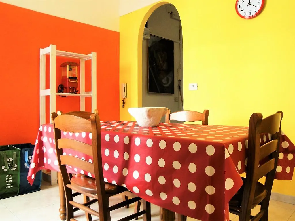 Сasa de vacaciones Garibaldi Holiday House Nápoles Italia